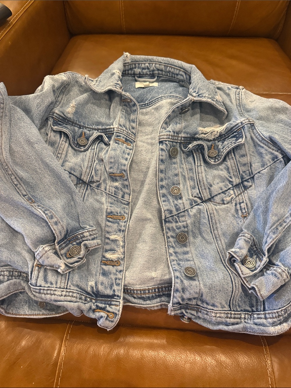 Light Wash Denim Jean Jacket - Women